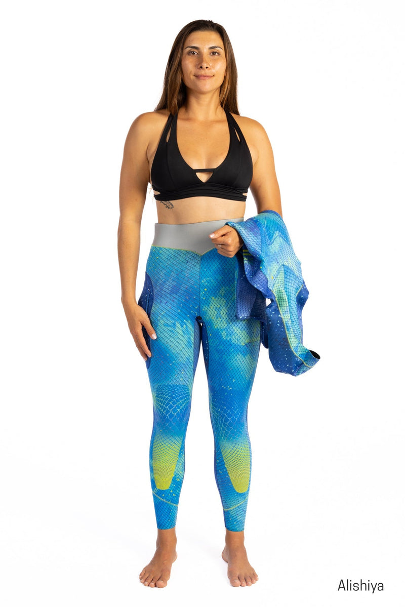 Waihana Women’s Kajiki 1.5mm Hooded Wetsuit