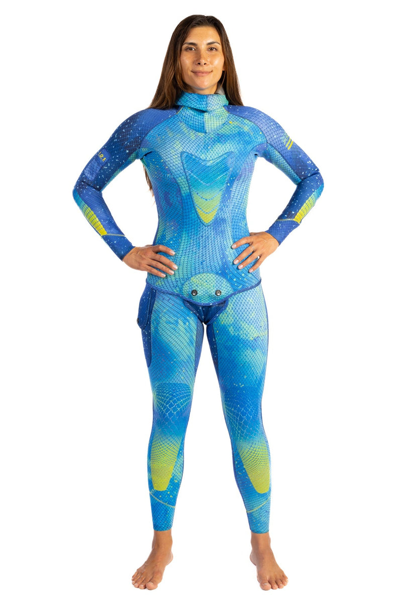Waihana Women’s Kajiki 1.5mm Hooded Wetsuit